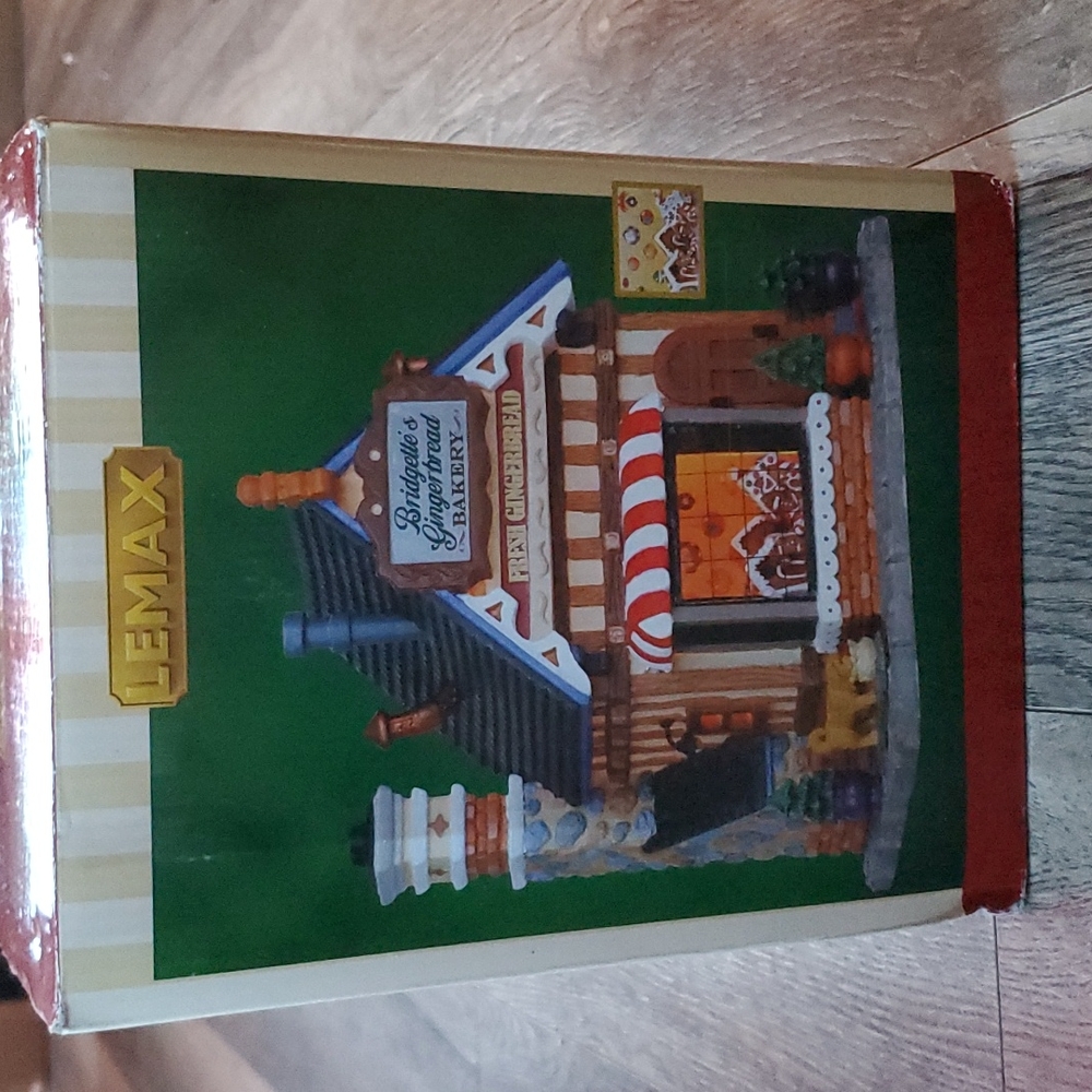 Lemax bridgette's gingerbread bakery